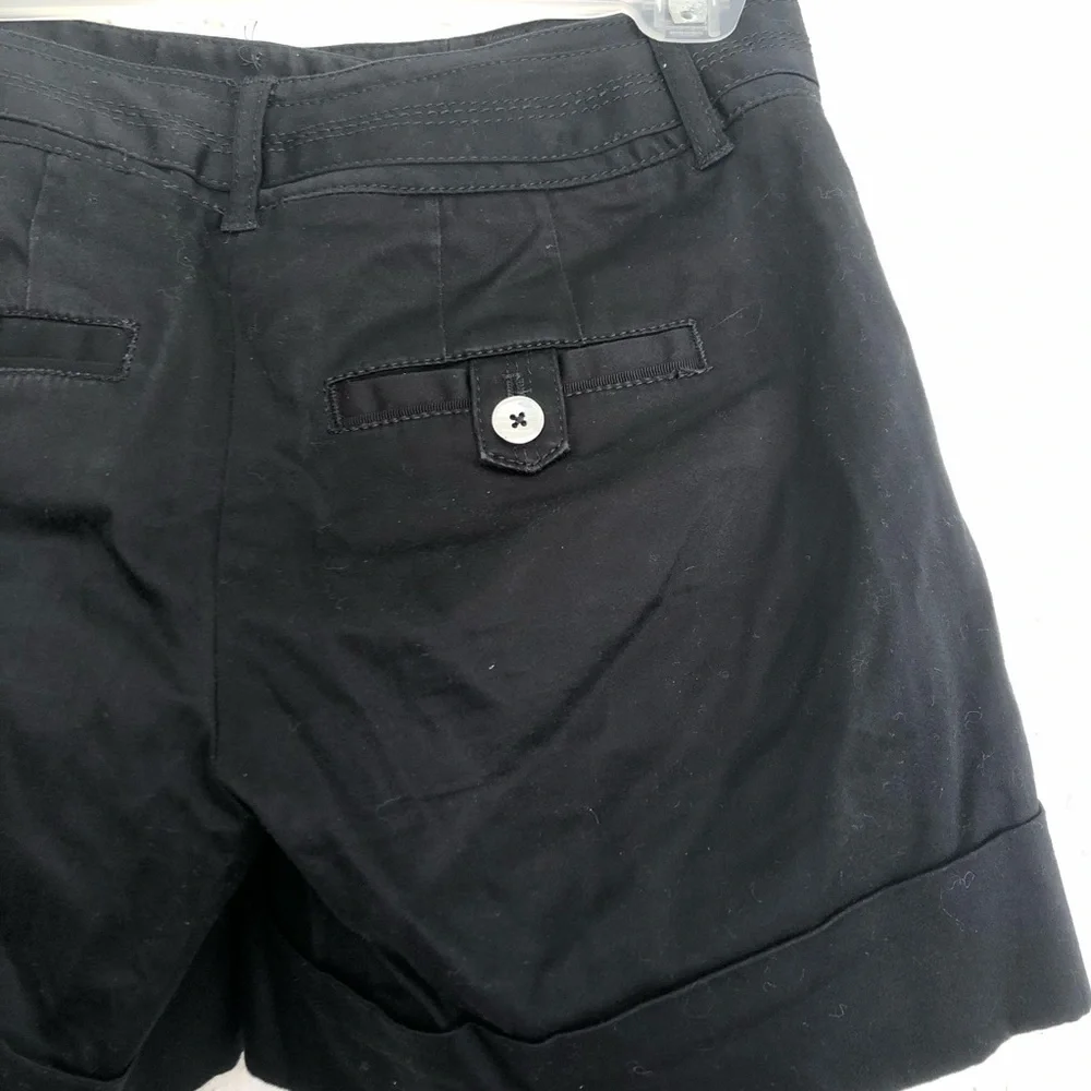 White House Black Market Classic Chino Shorts 00